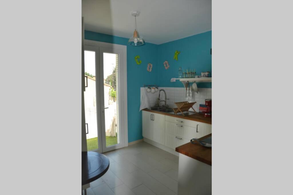 Appartement Lumineux Et Calme Avec Terrasse Avignon Ngoại thất bức ảnh